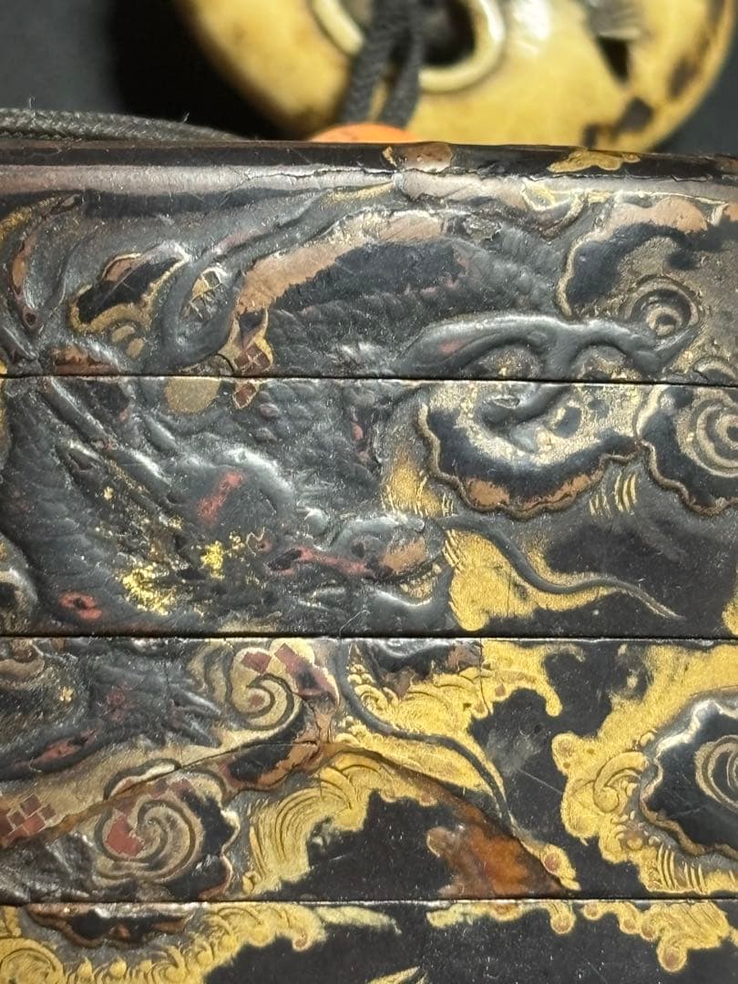 龍 獅子 印籠 蒔絵 根付は紫陽花とカタツムリ アンティーク 骨董品