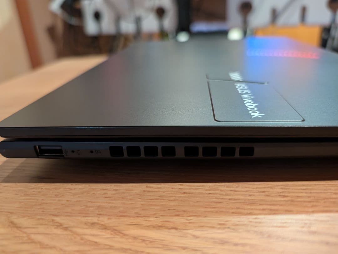 ノートパソコン ASUS Vivobook 14 X1405VA-I7H165W