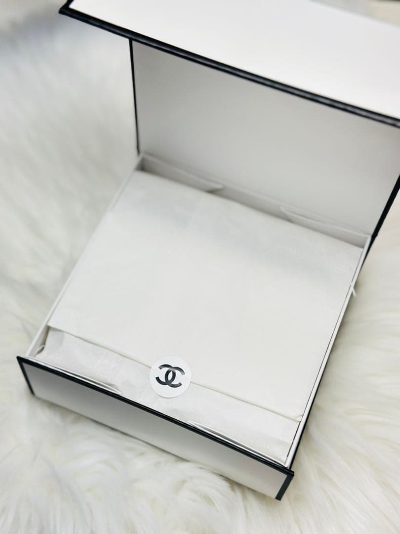 【新品未使用】CHANEL ミラー　リップ 箱付き
