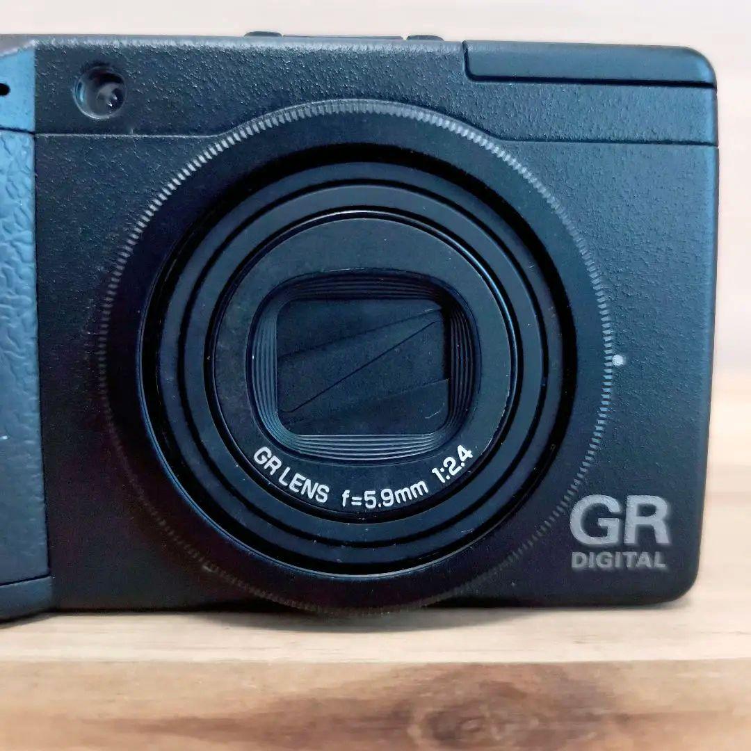 RICOH GR DIGITAL 2　コンパクトデジタルカメラ　オールドコンデジ