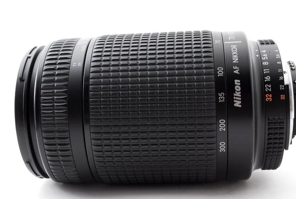 1月23日定価格♪【美品】Nikon AF 70-300mm D