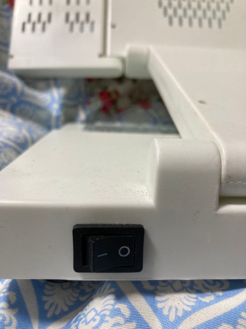美ルル　ヒカリ　LED美顔器 光療法 フォトフェイシャル　バスト　エステ　全身