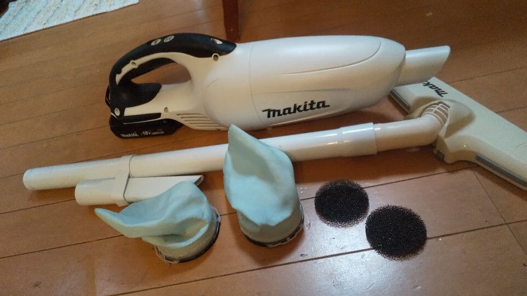 マキタ 充電式クリーナバッテリー付 makita CL181FD 18V 掃除機