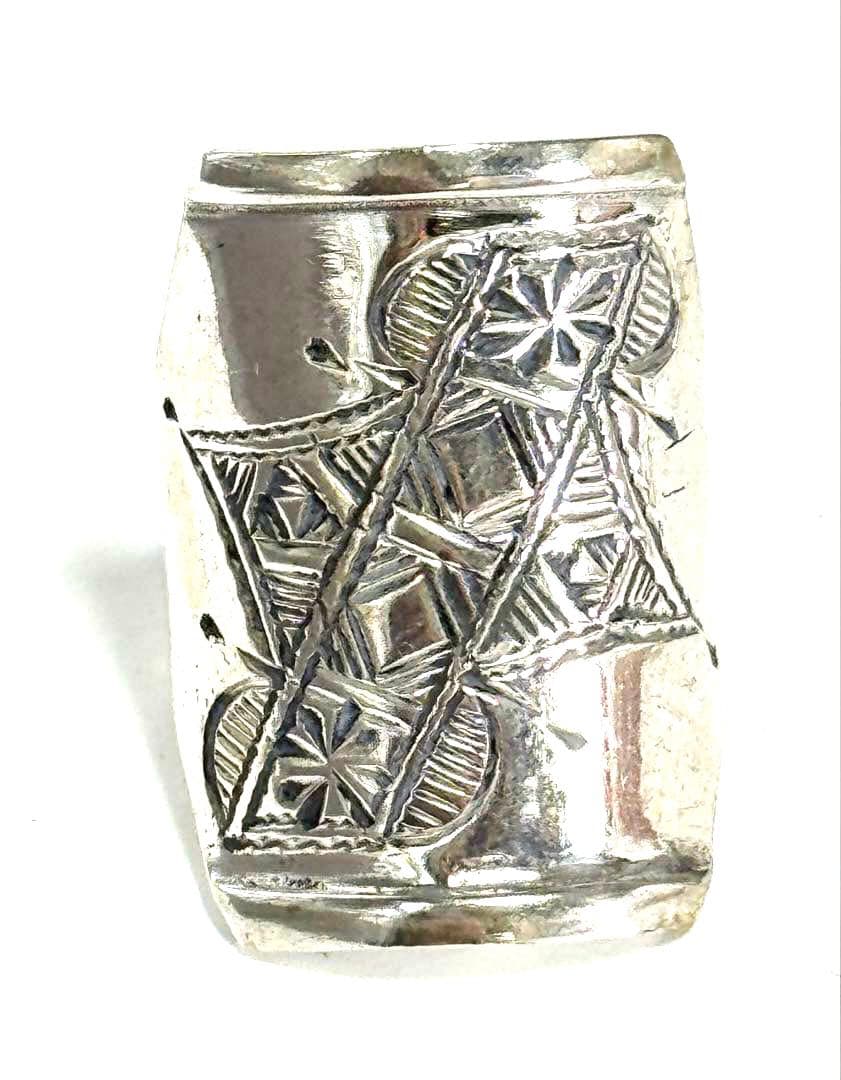 トゥアレグ族　ハンドメイド　さシルバーリング
