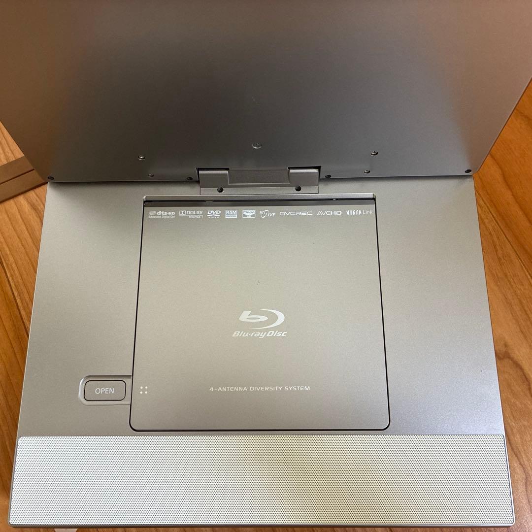 Panasonic VIERA DMP-BV200 ポータブルブルーレイ テレビ