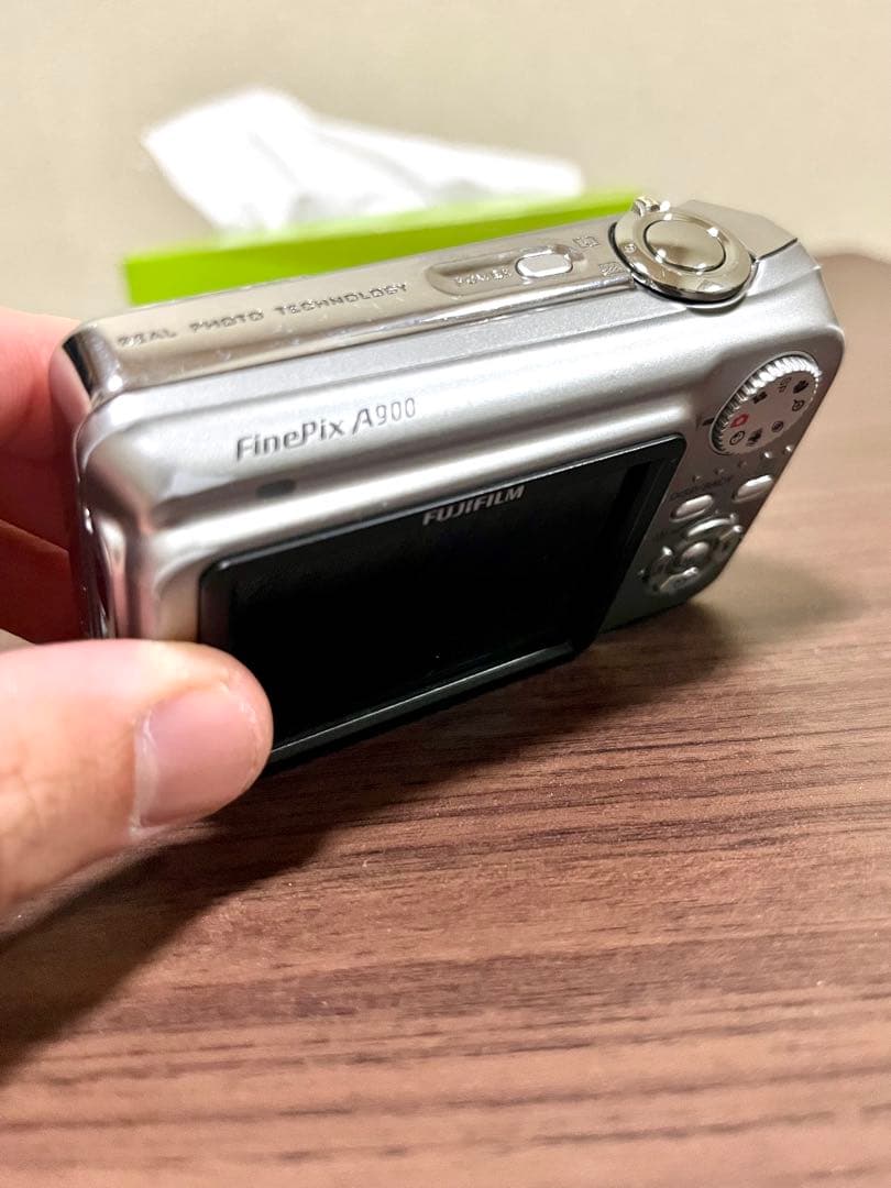 【単3電池稼働品】FUJIFILMデジタルカメラFinePix A900