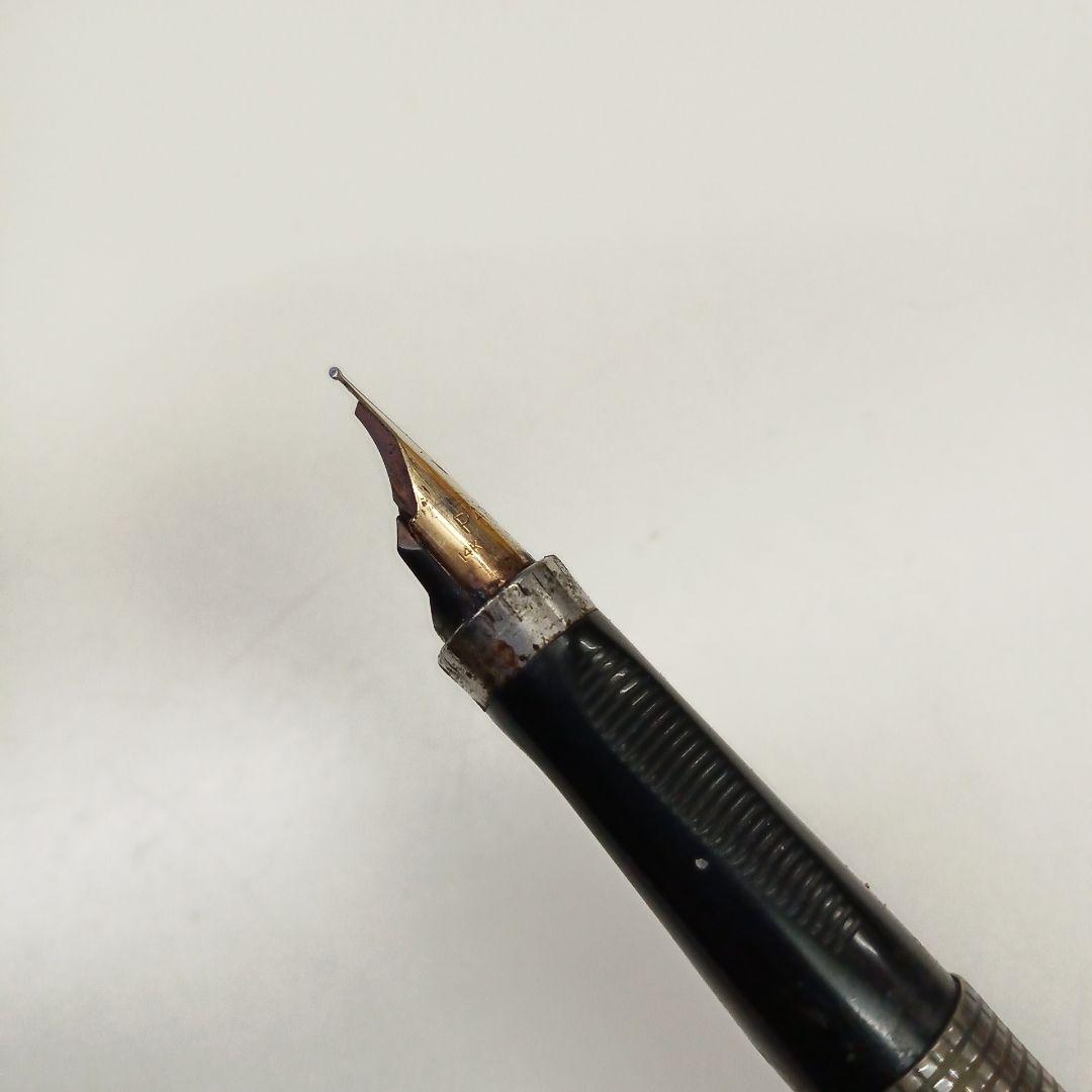 14K (ペン先) STERLING CAP&BARREL と刻印された万年筆