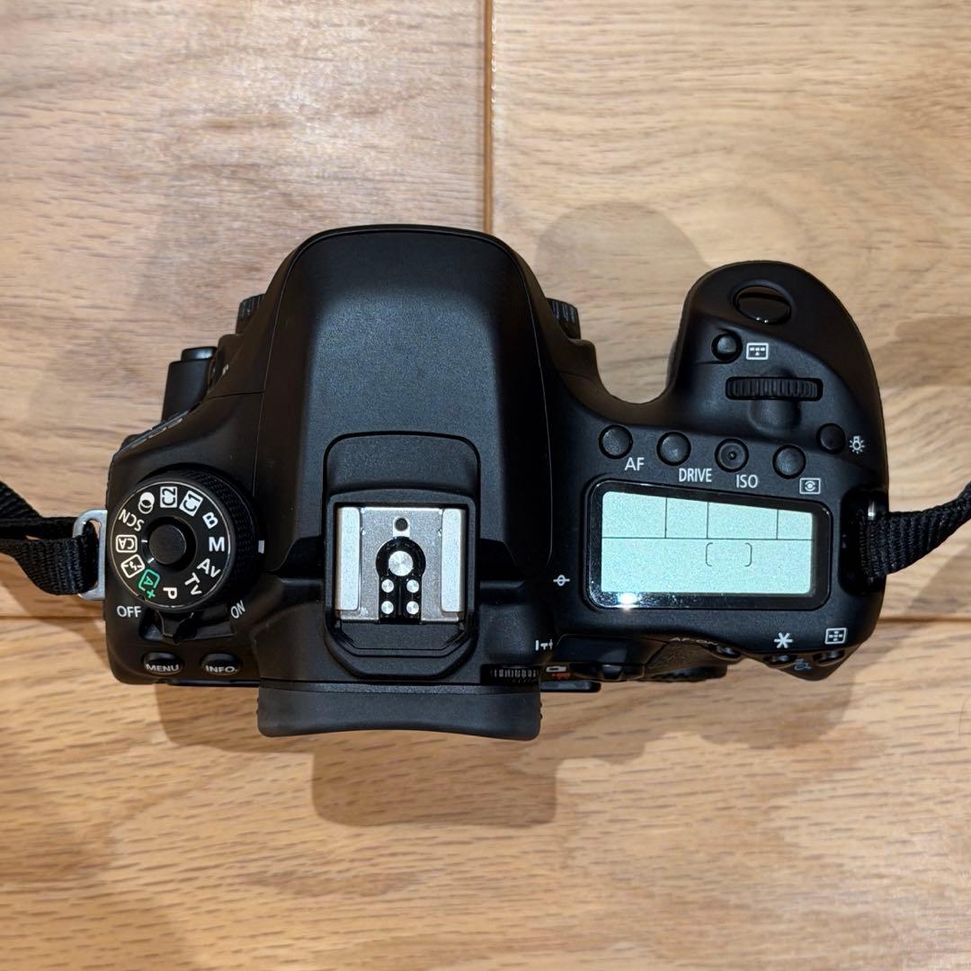 Canon EOS 80D デジタル一眼レフカメラ　lレンズセット