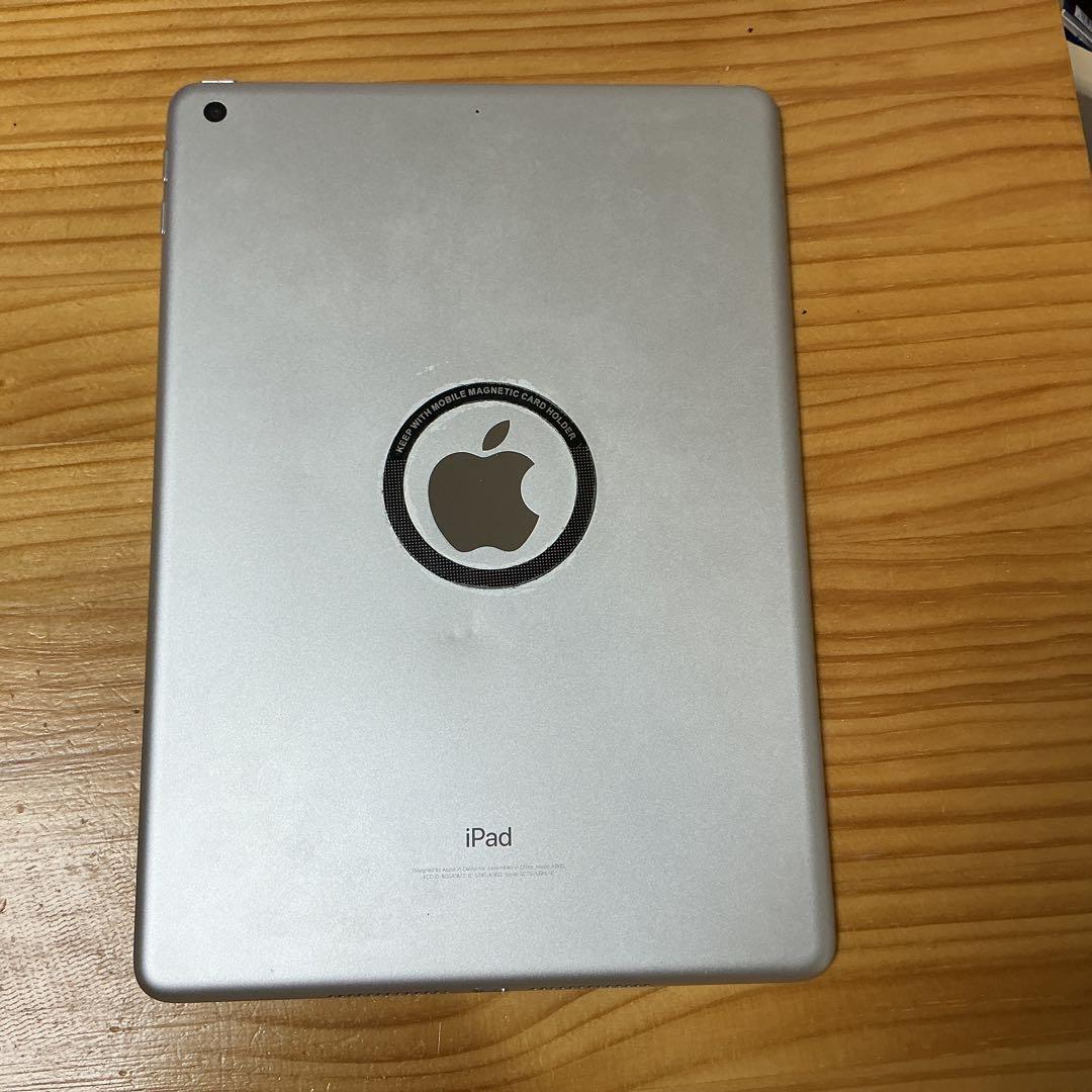 d*a様 Apple iPad 第五世代　Model A1822 Wi-Fi シ