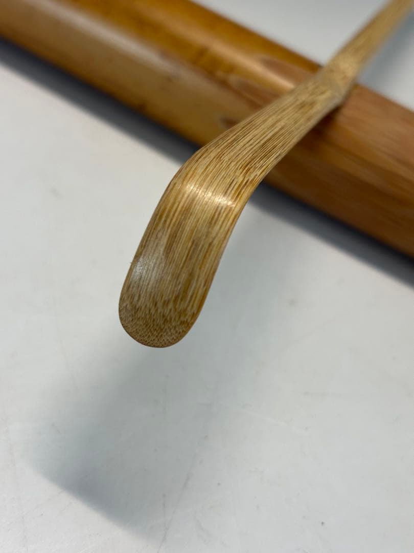 【中古品】良斎造　竹茶杓　長谷川寛州筆　銘『青松』