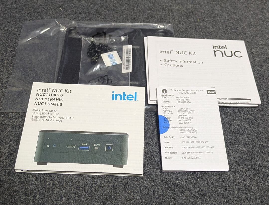 ミニPC Intel NUC11 Perf Mini PC Kit i5 1TB SSD