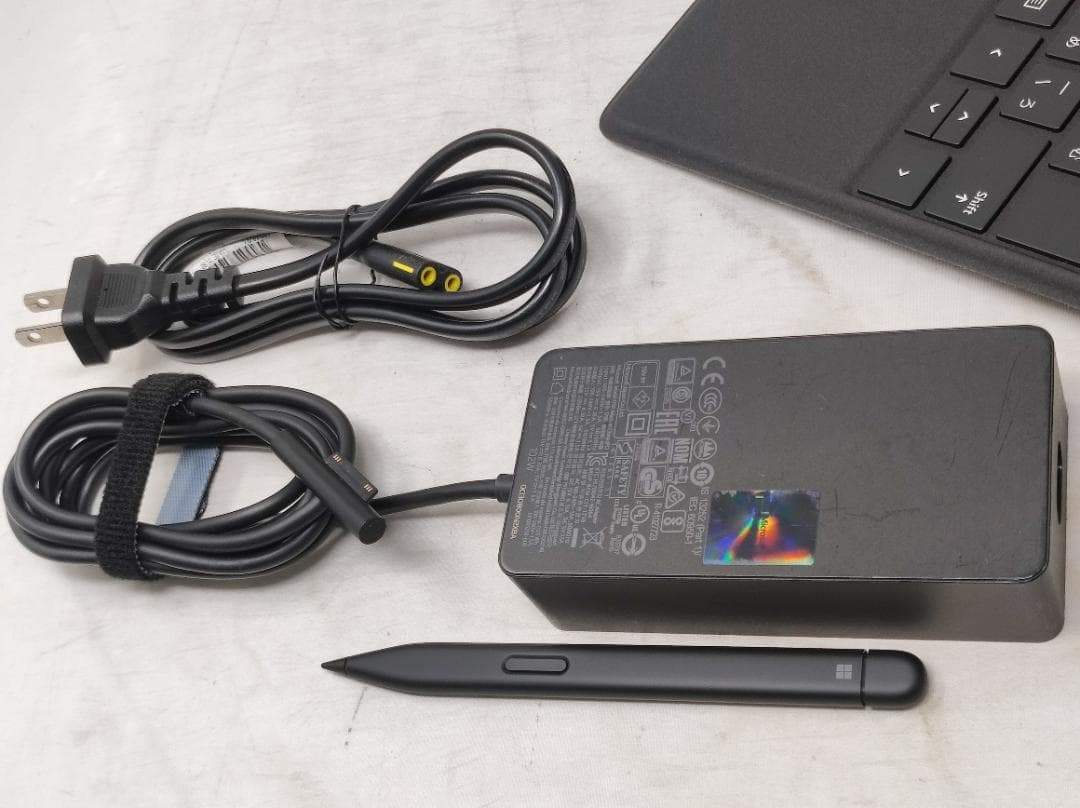 Surface Pro 9★i7 1265U メモリ16GB SSD 072