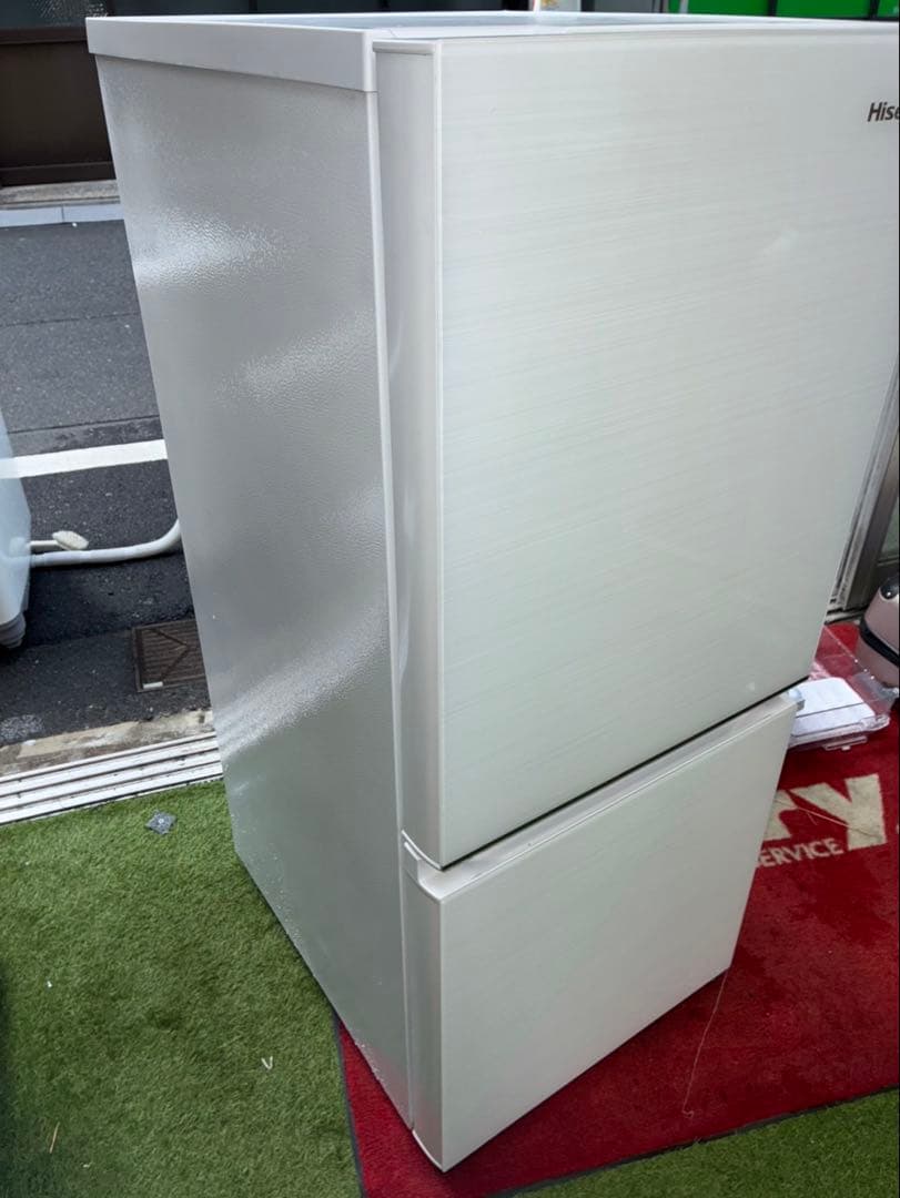 Hisense ノンフロン冷凍冷蔵庫HR-G13C-W 135L 2022年製