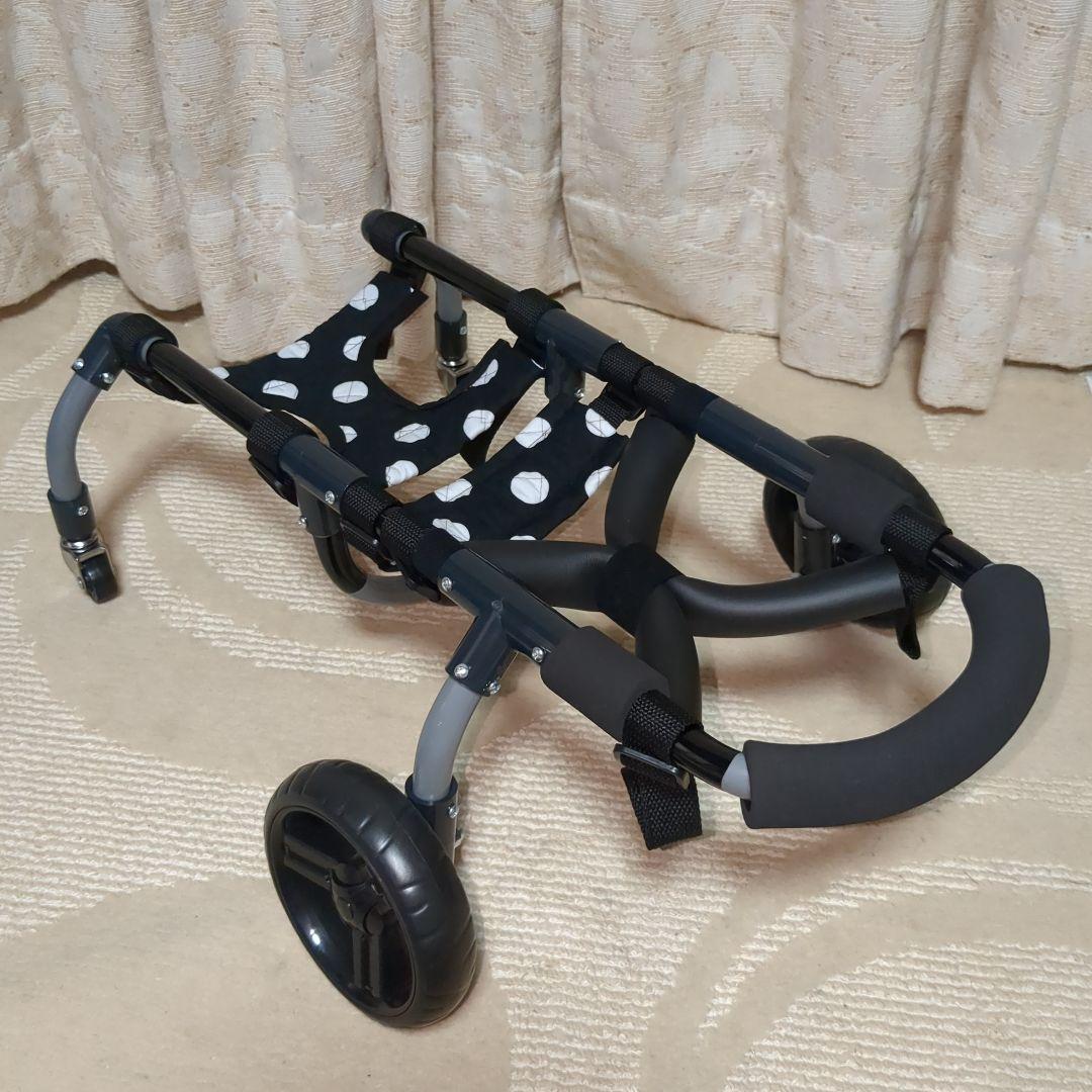ワンちゃん4輪　リハビリ　食事補助　犬用車椅子　M.ダックス等 犬の歩行器
