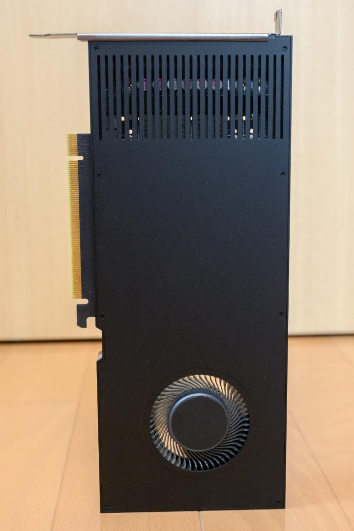 グラフィックボード・グラボ・ビデオカード NVIDIA RTX A4000 16GB