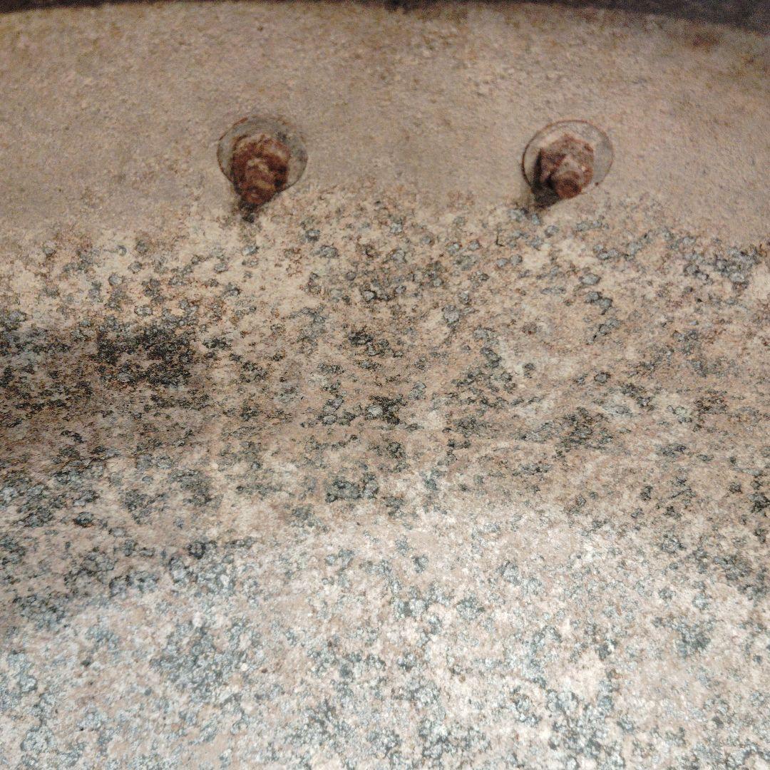 金属製火鉢 浮彫り動物模様 直径約30cm