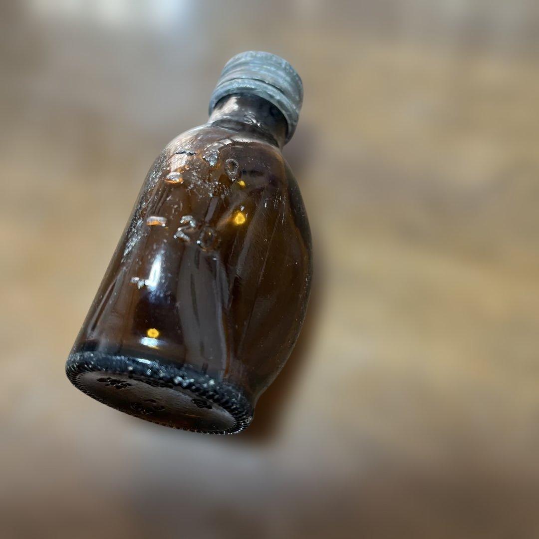 薬瓶（レア）