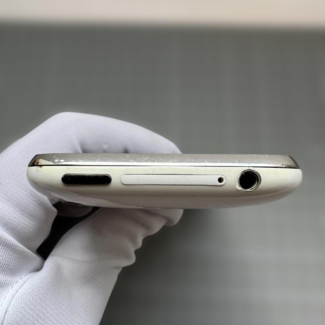 完全動作品 iPhone 3GS 32GB ホワイト ios6.1.6 箱付