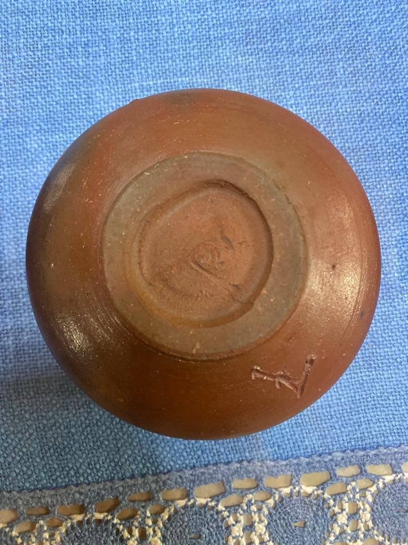 3種の信楽焼の抹茶椀(茶色・黒色・灰色)