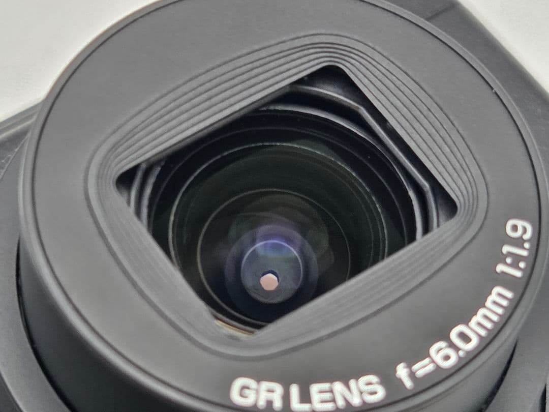 RICOH GR DIGITAL iii ブラック 1,742ショット