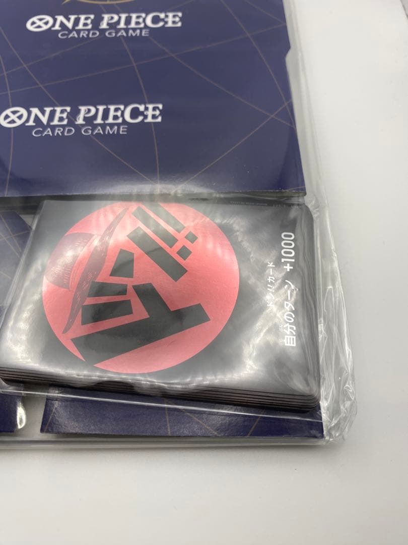 ワンピースカード　ストレージボックス　ドンカード 麦わらの一味 新品未開封