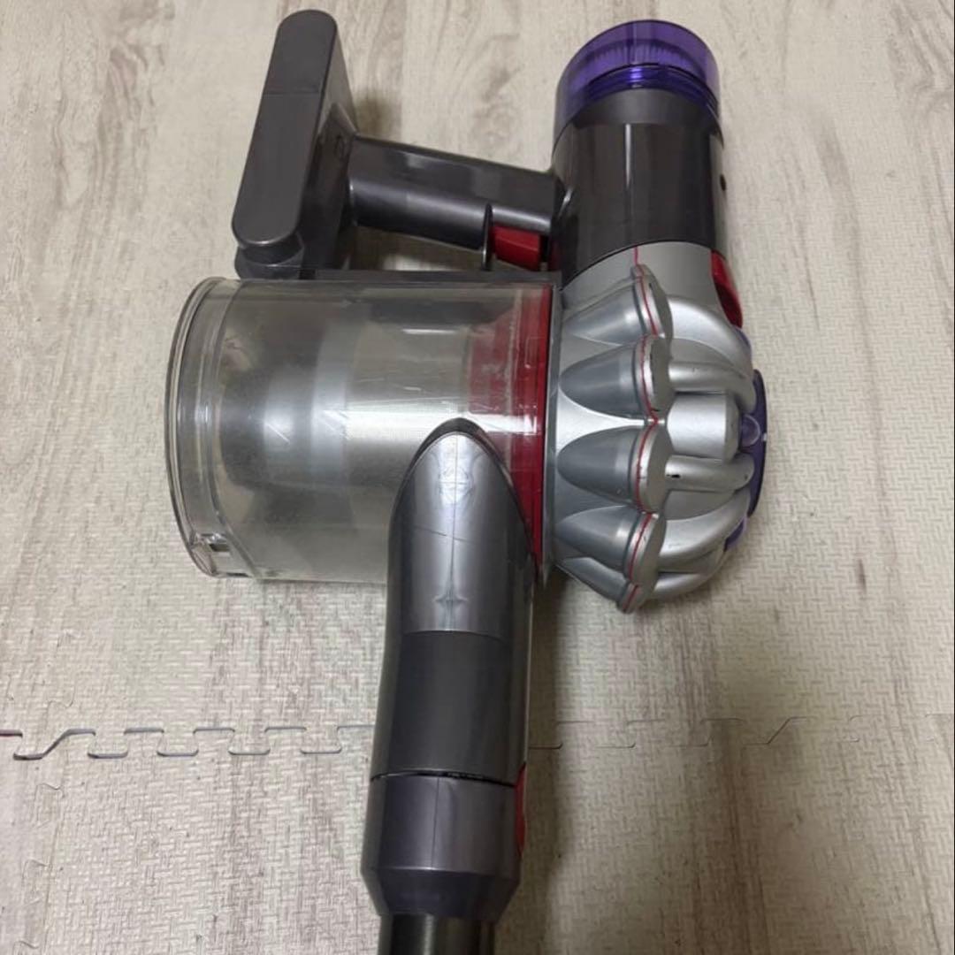 Dyson SV25/V8 Slim 本体 充電器なし