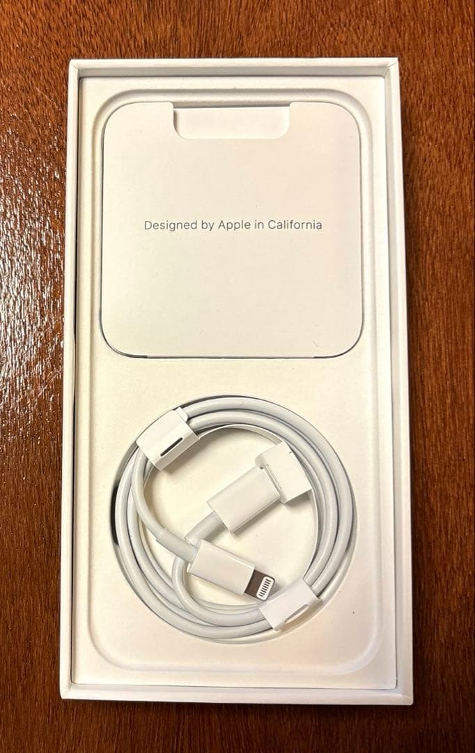 【美品】iPhone 12 64GB ホワイト本体/純正ケース　ネイビー