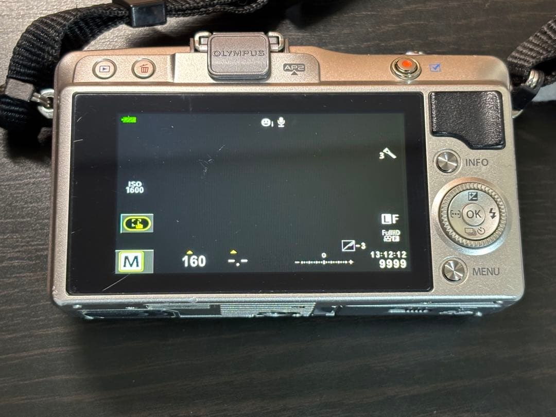 ★OLYMPUS PEN Mini E-PM2 ストロボ、レンズ付き