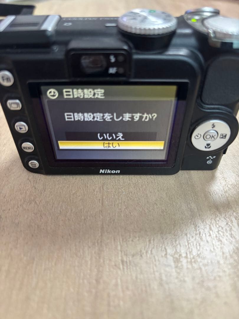 Nikon ニコンCOOLPIX 10.0MP コンパクトデジタルカメラ
