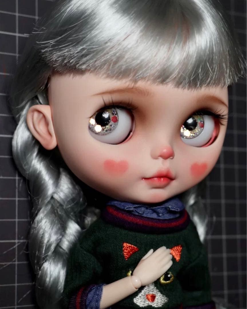 カスタムブライス 海外作家様 人形 猫ちゃんのような ハートのチークがかわいい