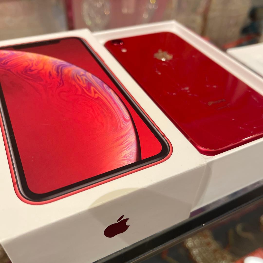iPhone XR (PRODUCT)RED 背面ひびあり
