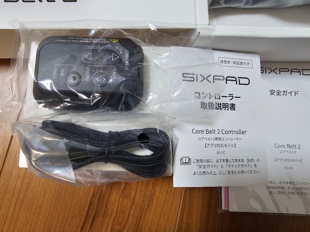 試着のみ新品！SIXPADコアベルト2 Sサイズ63~71cmコントローラー付き