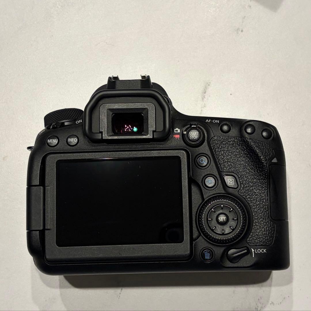 【美品】Canon EOS 6D MARKII ボディー