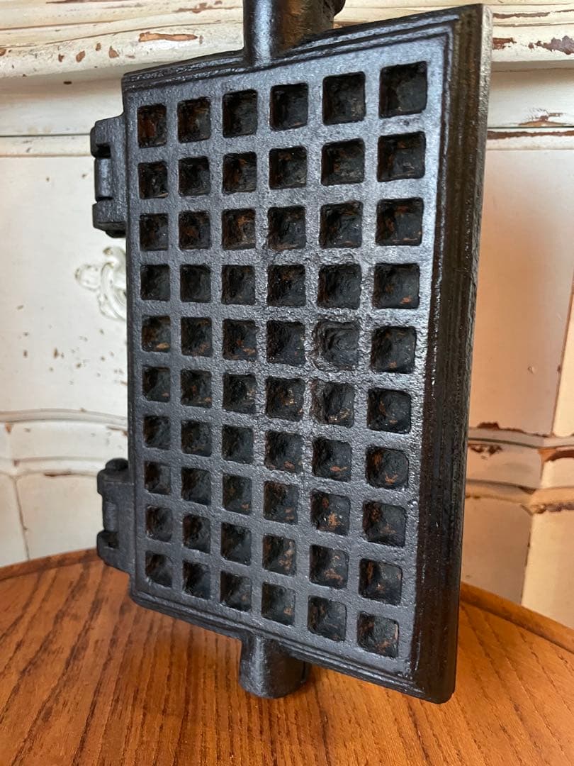フランス　アンティークワッフル　メーカー　焼き器　キャストアイロン　100年