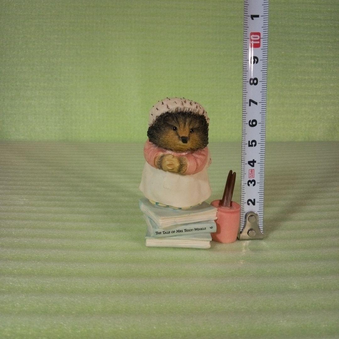 THE TALE OF MRS TIGGY-WINKLE　ティギーおばさん　置物