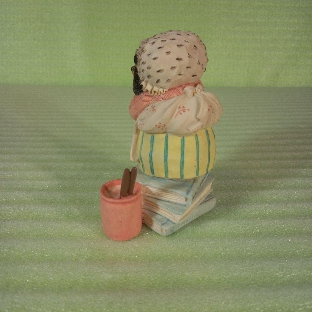 THE TALE OF MRS TIGGY-WINKLE　ティギーおばさん　置物