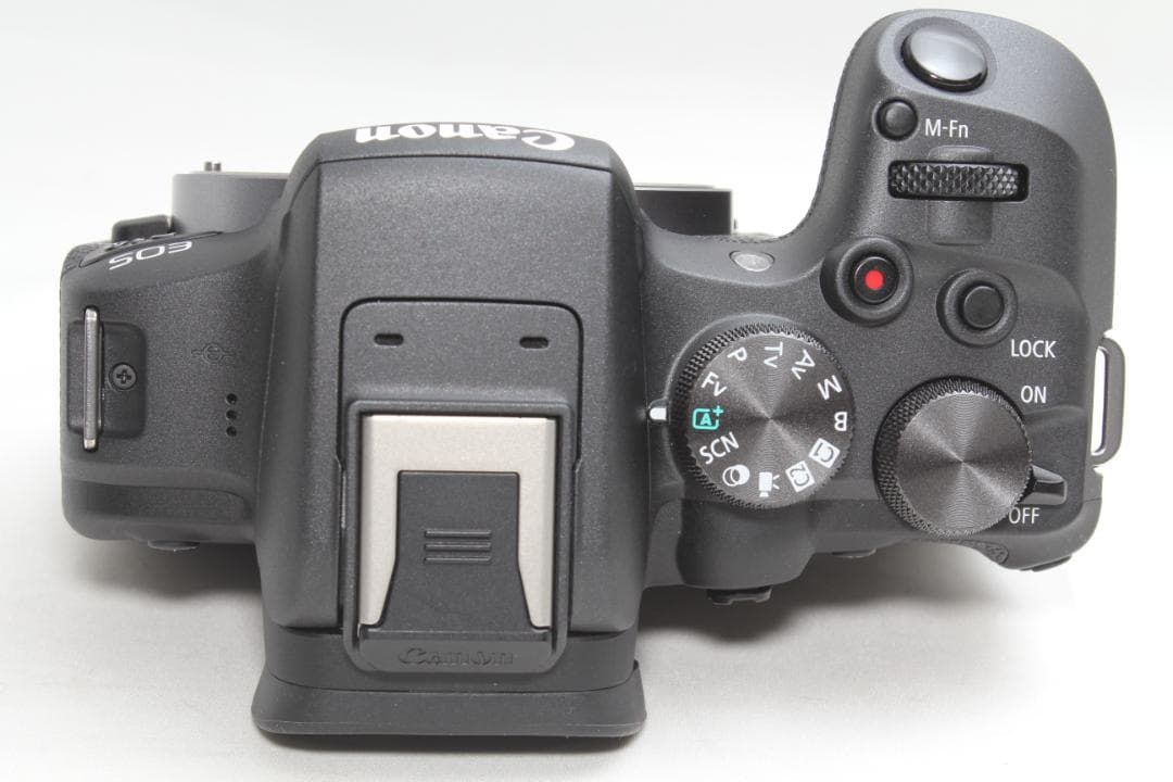 ❤️最新ハイスペック一眼❤️Canon EOS R10 レンズキット
