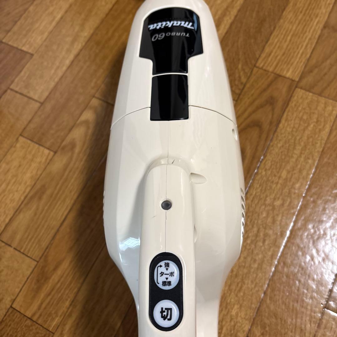 マキタの充電式クリーナ ターボ60