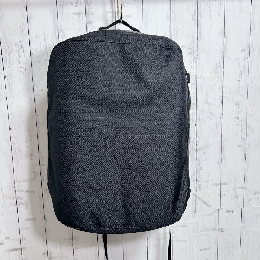 【新品】パタゴニア ブラックホールダッフル 40L 黒 49339 機内持込可
