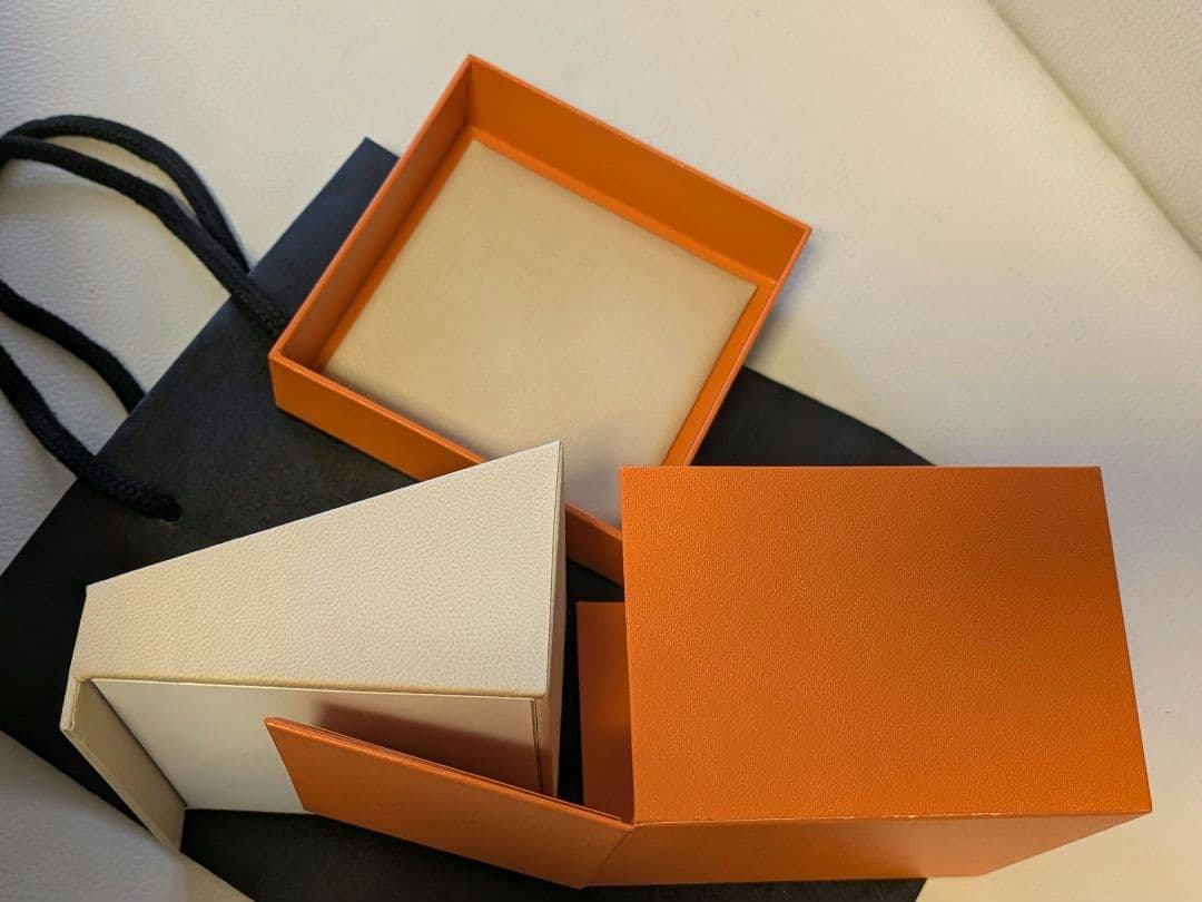 【正規品】エルメス 空箱 時計用 ウッドボックス （内側部分 ）
