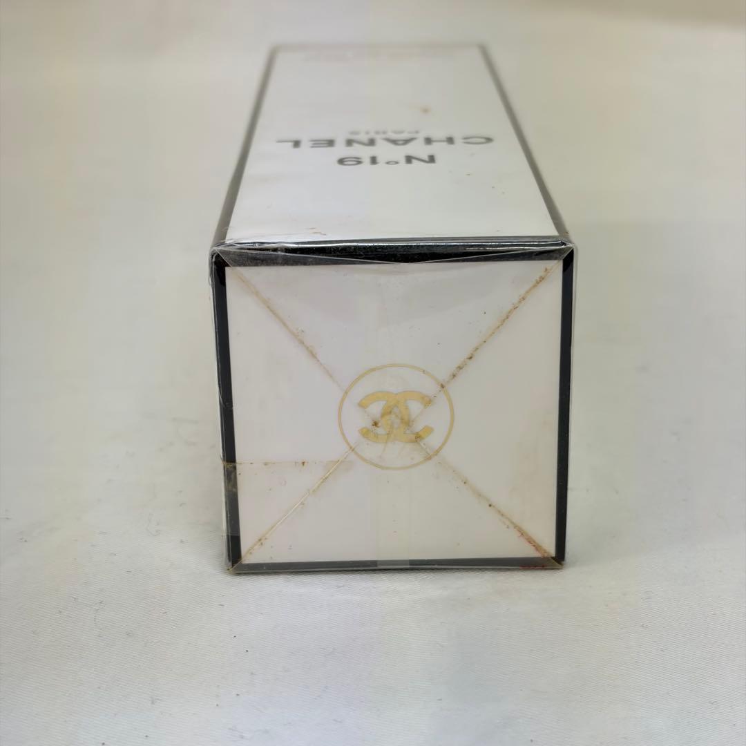 CHANEL シャネル no.19 オードトワレ 100ml 香水