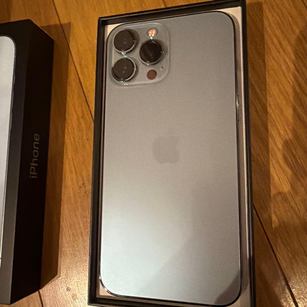 Apple iPhone 13 Pro max本体