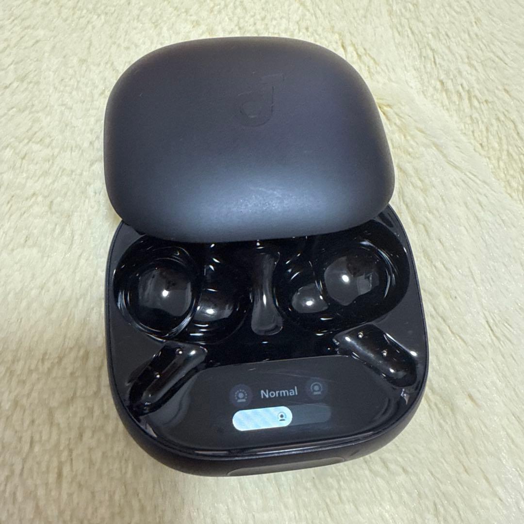 Anker Soundcore Liberty 4 Pro 充電ケース