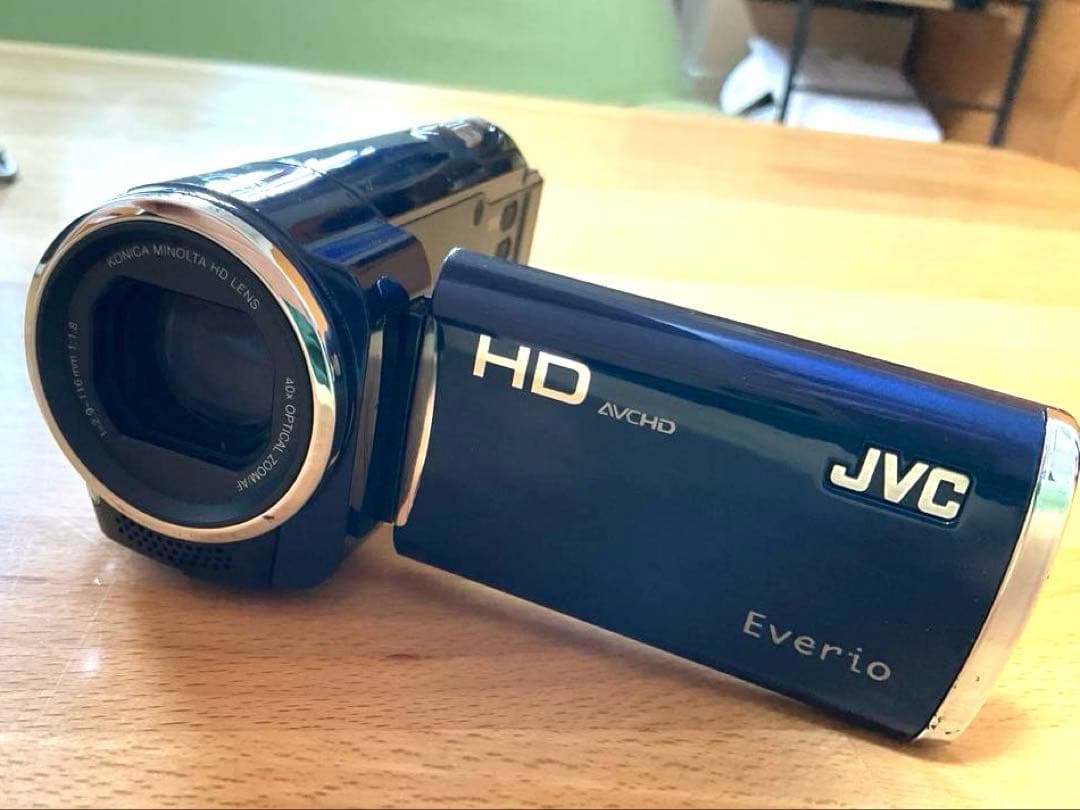 【動作確認済】　JVC Everio GZ-HM670ビデオカメラ　SDカード付