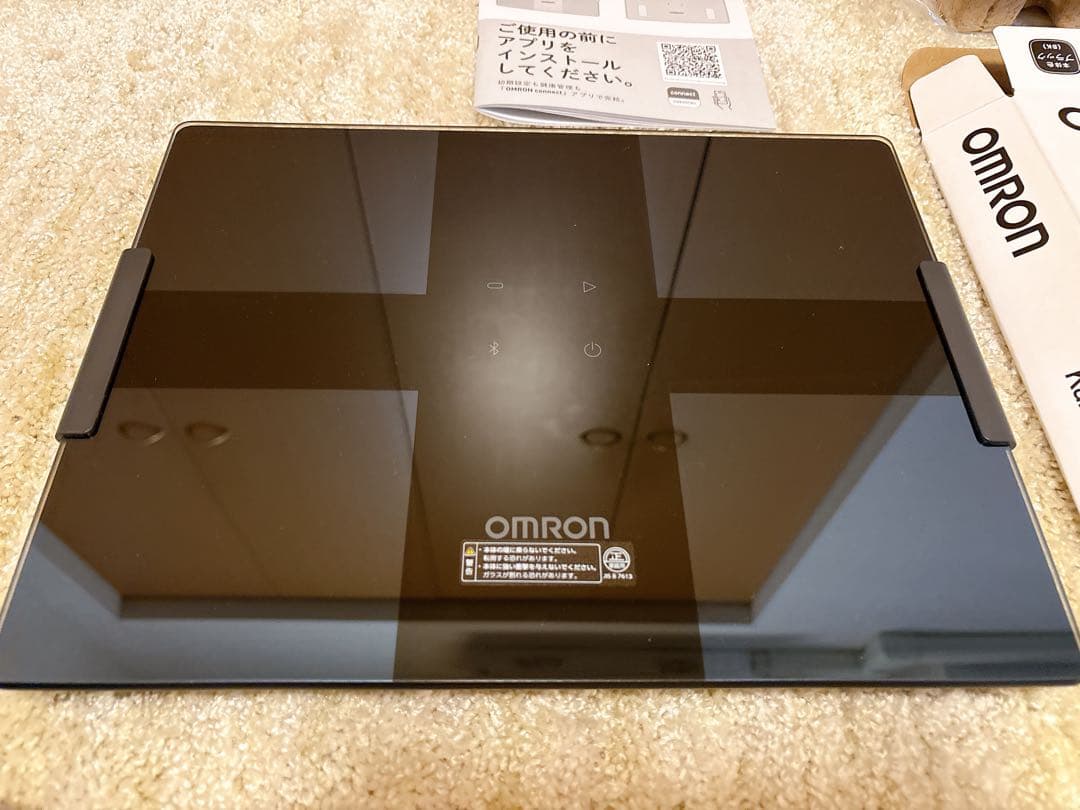【美品・箱付】オムロン 体重体組成計 カラダスキャン対応KRD-508T