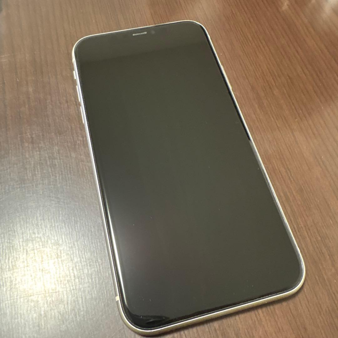 iPhone 11 ホワイト 128GB SIMフリー【美品・バッテリー交換済】