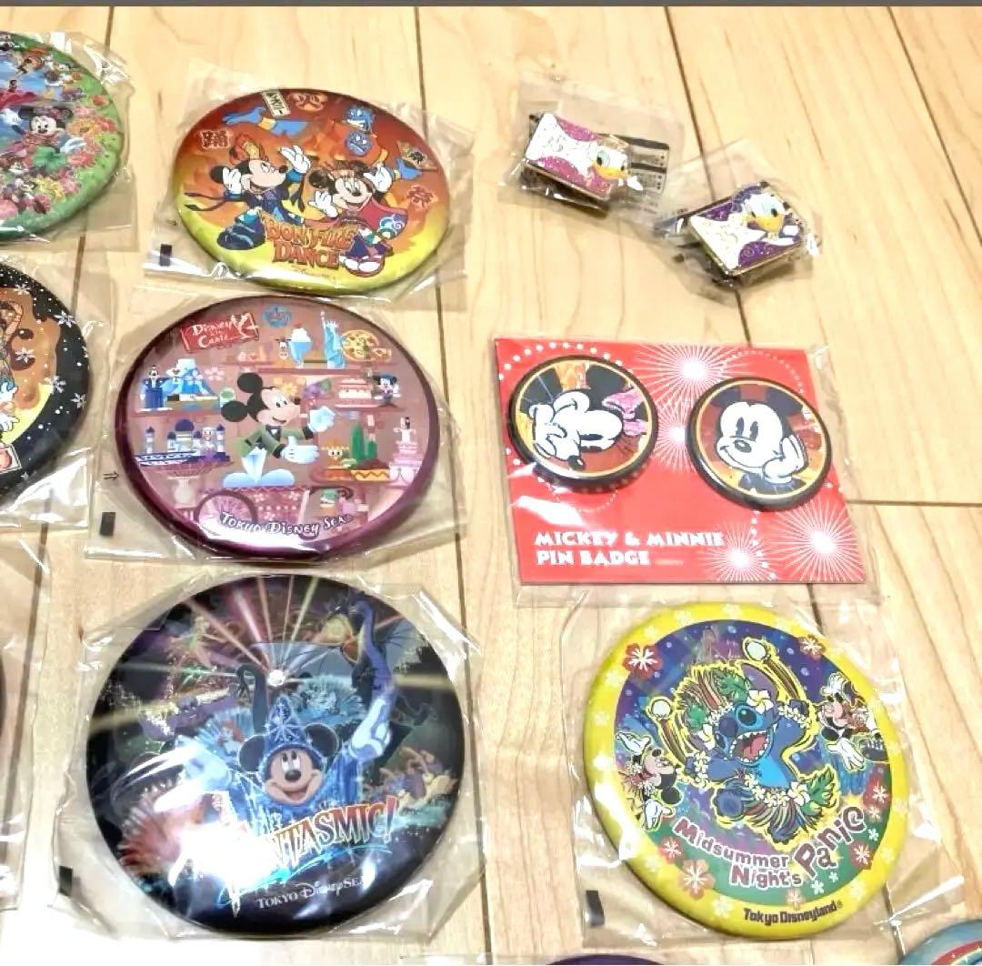 【未開封あり】ディズニーリゾート　缶バッジなど　38点まとめ売り
