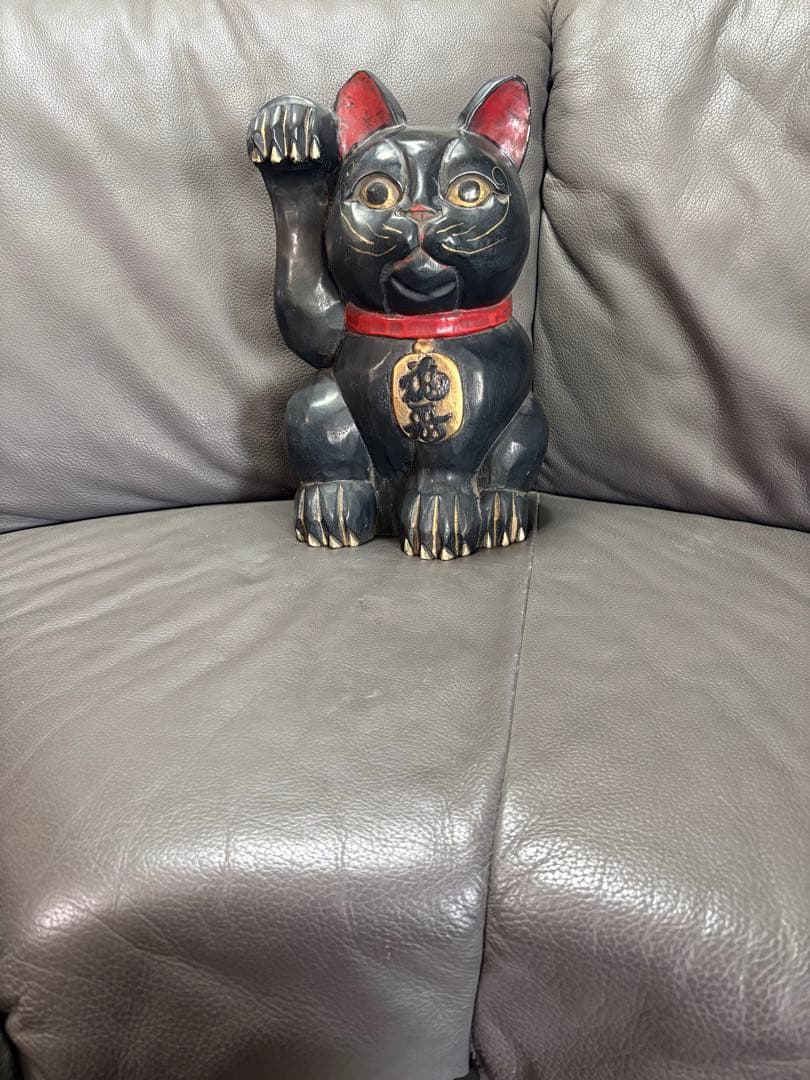 木製　黒の招き猫　置物　レトロ