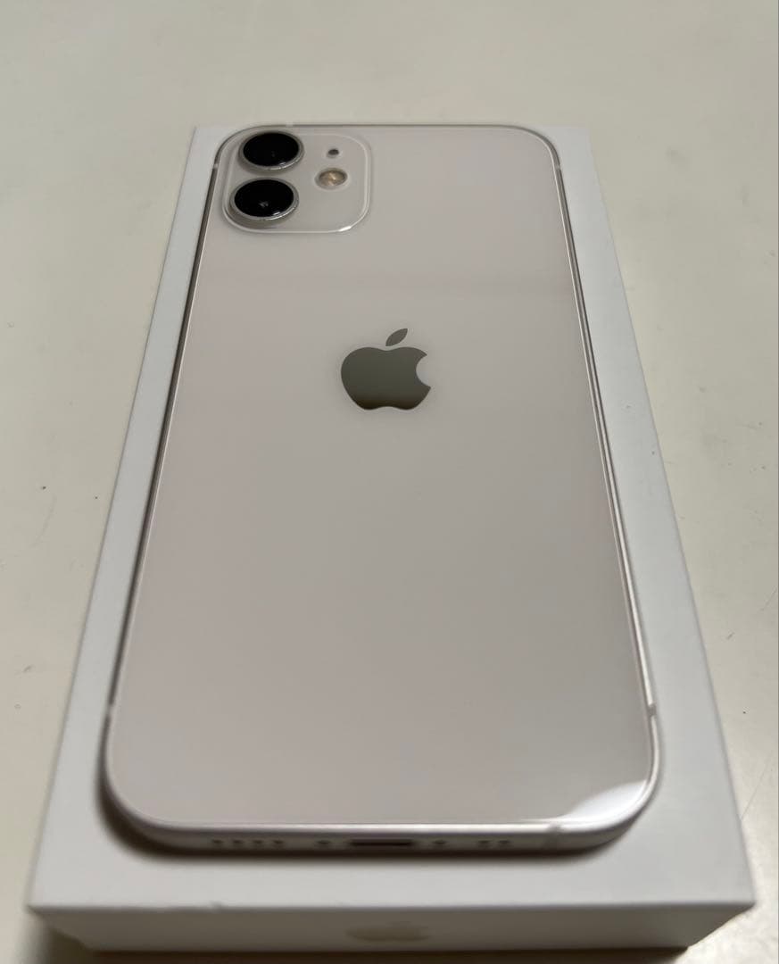 【2/25まで出品】iPhone12 ミニ 白64GB【SIMフリー】【美品】