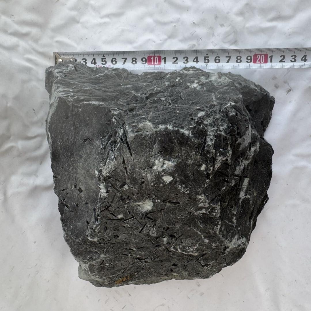ブラックトルマリン(黒電気石) 鉄角閃石 褐簾石 桜石 鑑賞用鉱石 天然石 標本